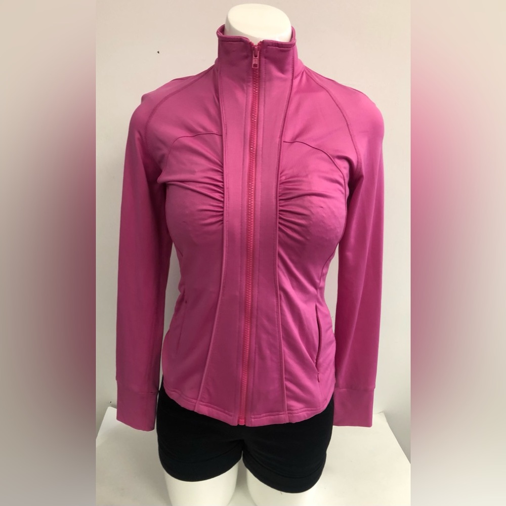 LIJA TRACK JACKET RUCHED FRONT AND BACK ZIPPER POCKETS in size small
